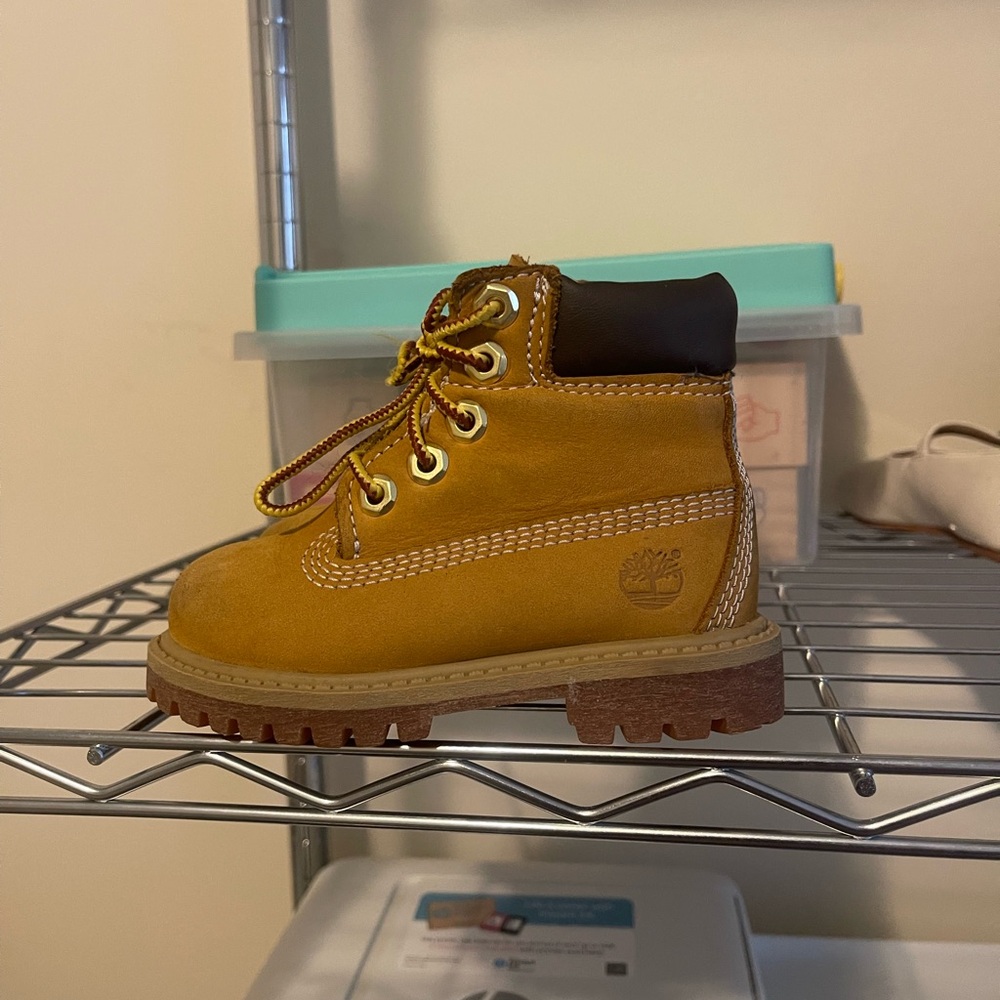 Timberland Yellow and Brown Boots with Rugged Design size 6